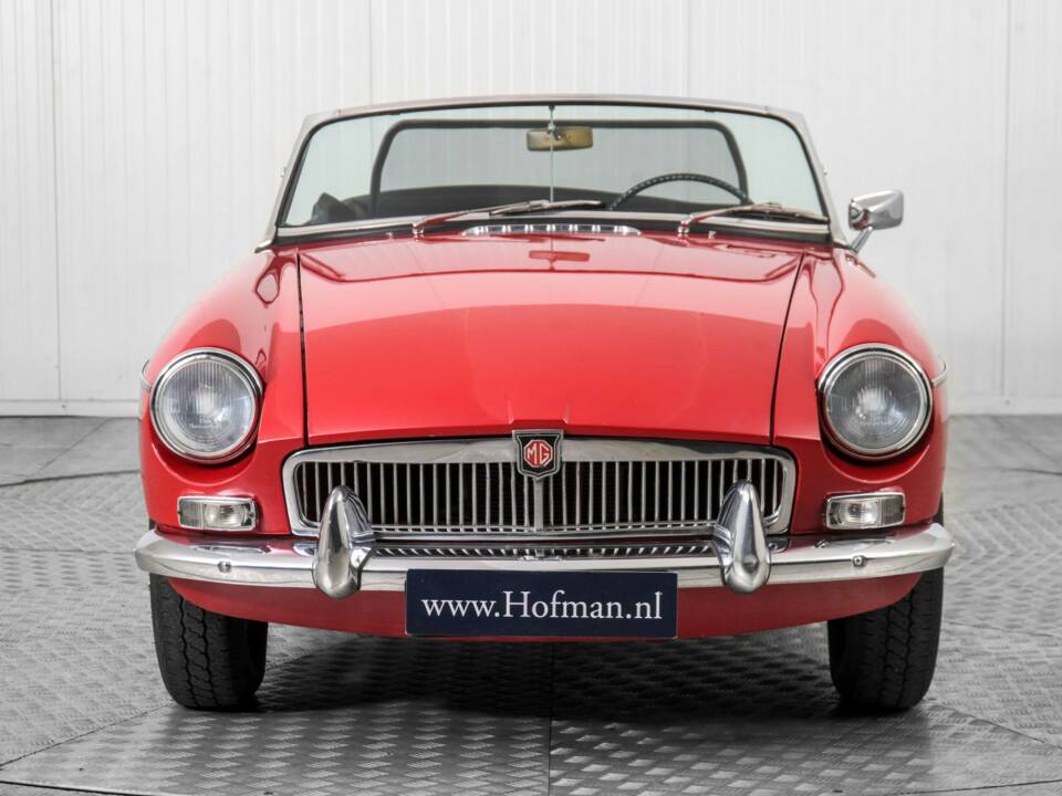Afbeelding 15/50 van MG MGB (1966)