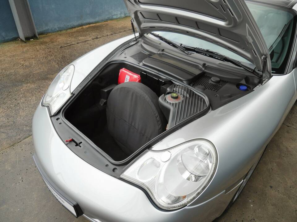 Bild 44/50 von Porsche 911 Carrera (2004)