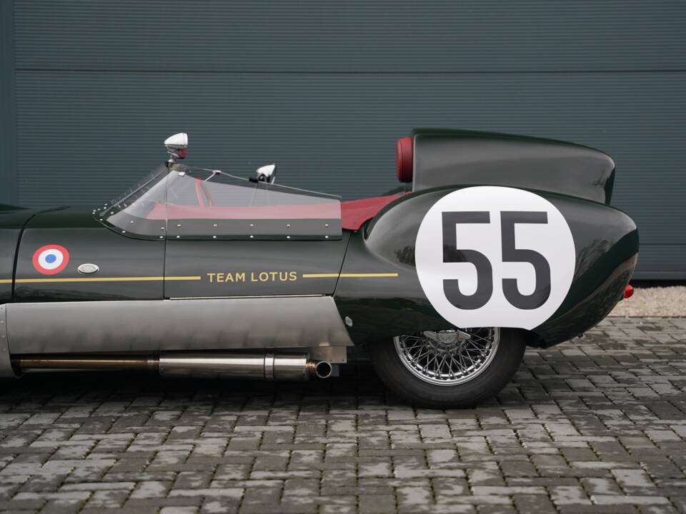 Image 24/50 of Westfield Eleven Sports (2020)