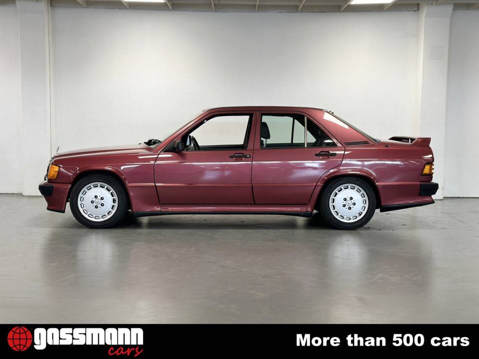 Immagine 2/15 di Mercedes-Benz 190 E 2.5-16 (1991)