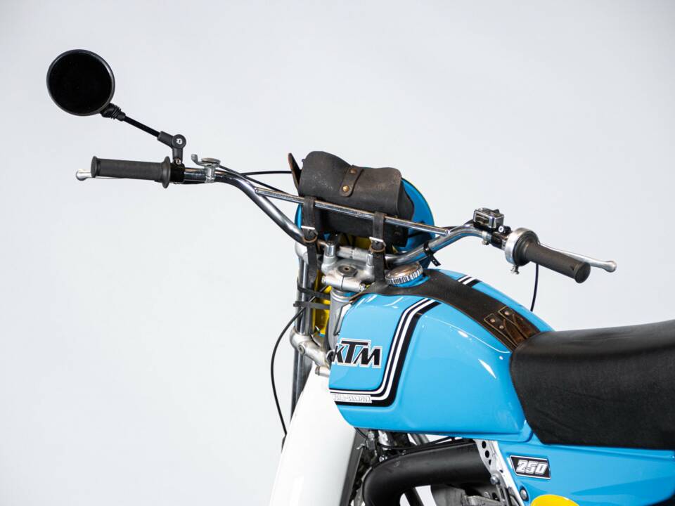 Imagen 23/50 de KTM 250 MC/GS (1977)