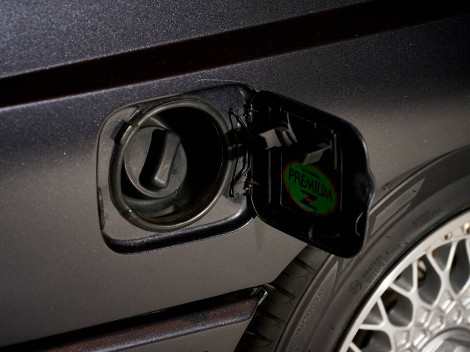 Bild 32/36 von BMW M3 (1989)