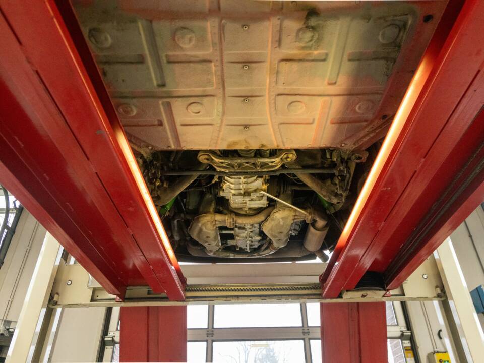 Bild 13/50 von Porsche 911 Carrera 3.2 (1988)