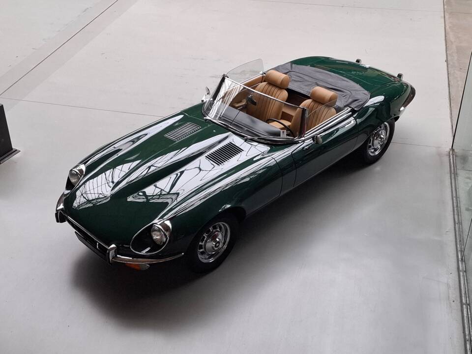 Image 1/29 de Jaguar Type E V12 (1975)