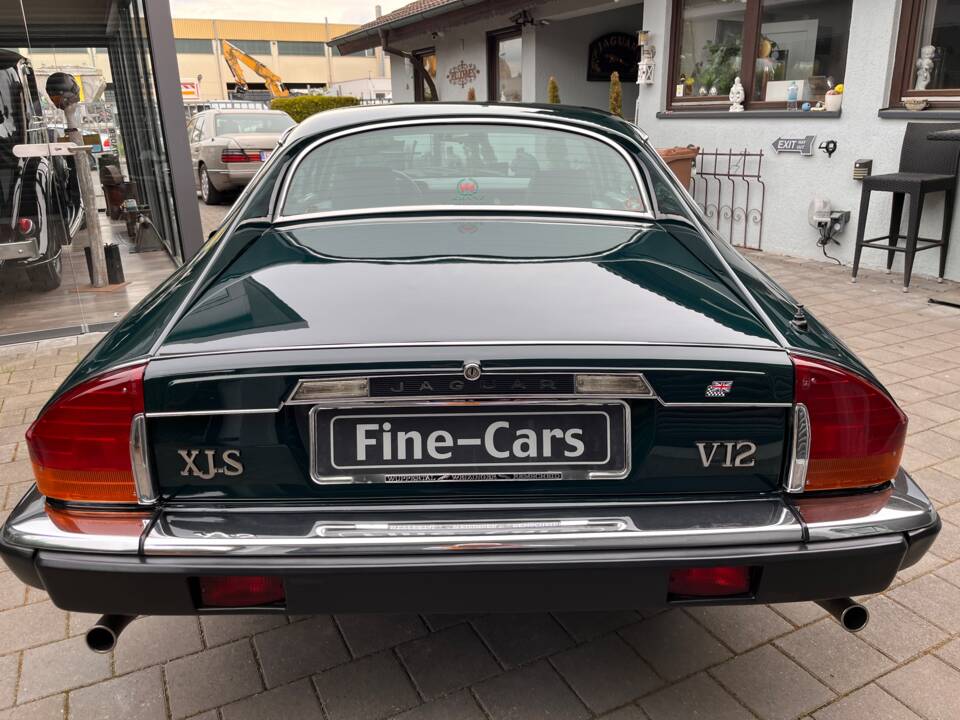 Immagine 7/27 di Jaguar XJS 5.3 V12 (1986)