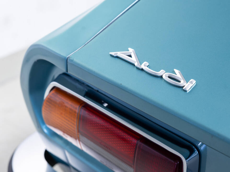 Image 22/26 of Audi 100 Coupe S (1973)