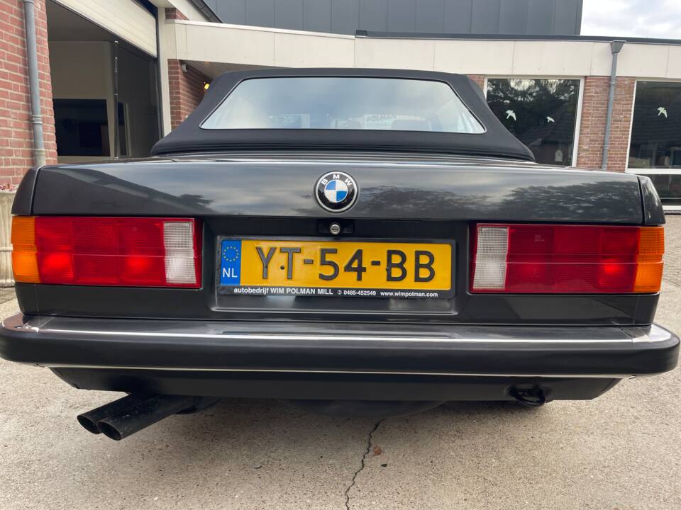 Bild 14/26 von BMW 320i (1990)