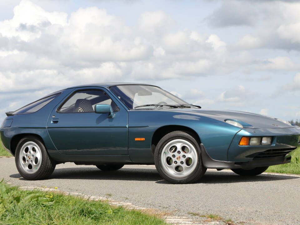Bild 7/48 von Porsche 928 (1978)