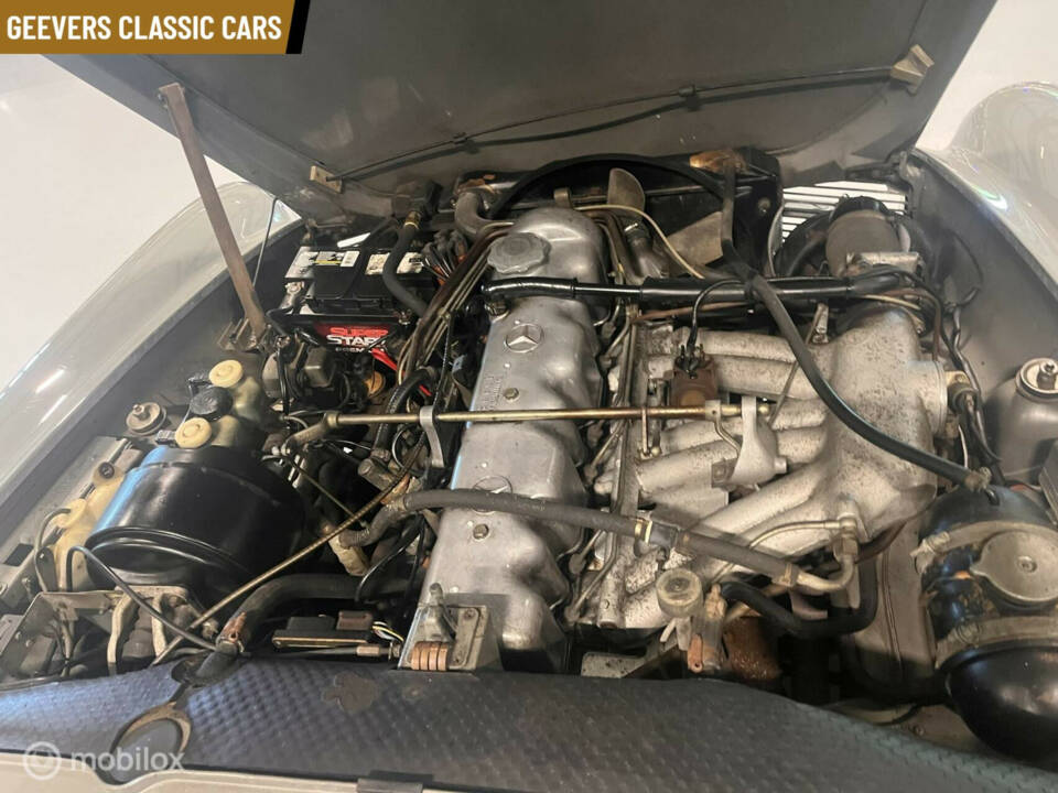 Immagine 13/33 di Mercedes-Benz 280 SL (1968)