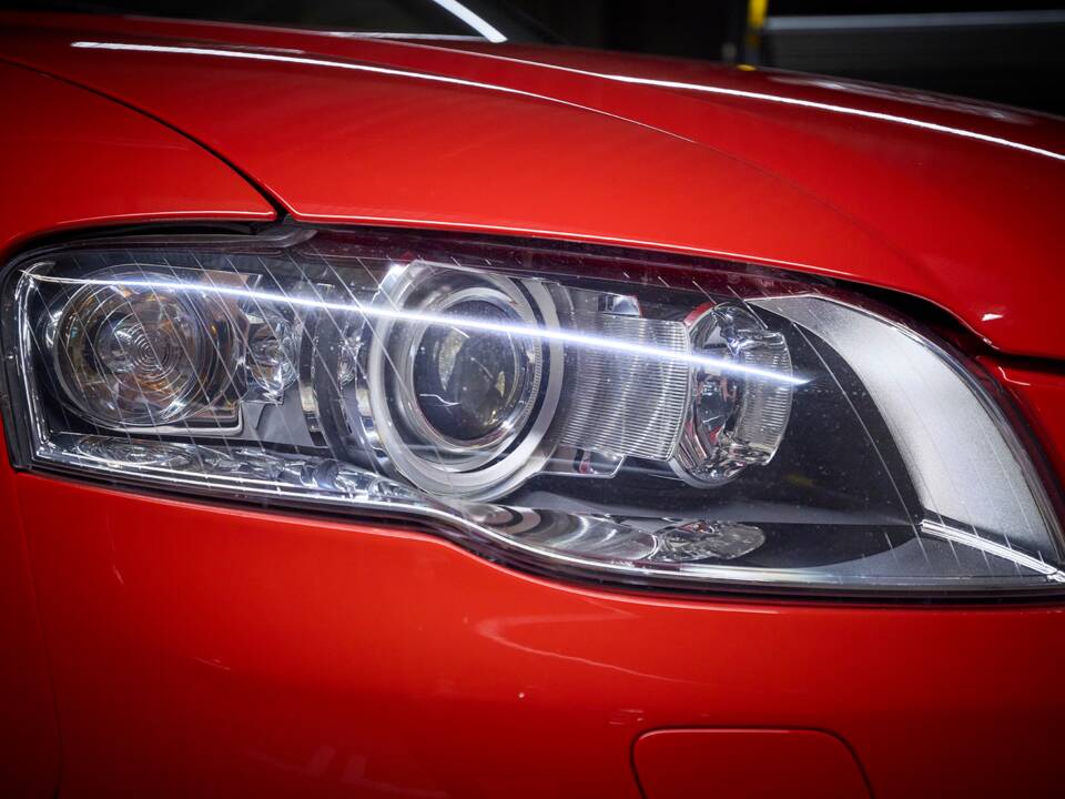 Image 26/95 of Audi RS4 Avant (2006)