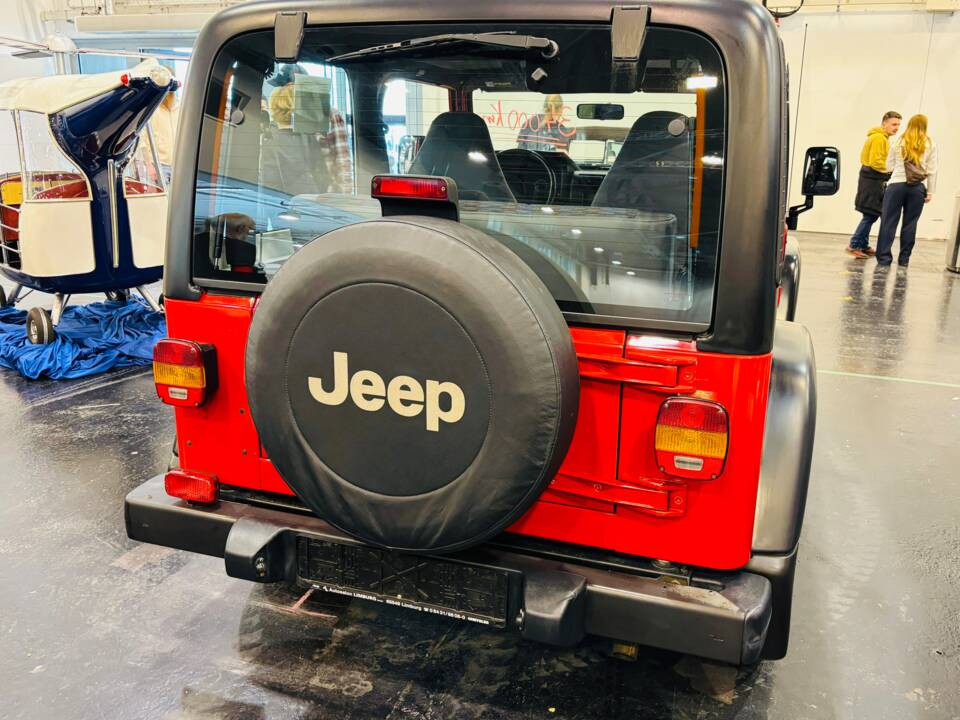 Image 4/28 of Jeep Wrangler Sport Hardtop 2.5 (1998)