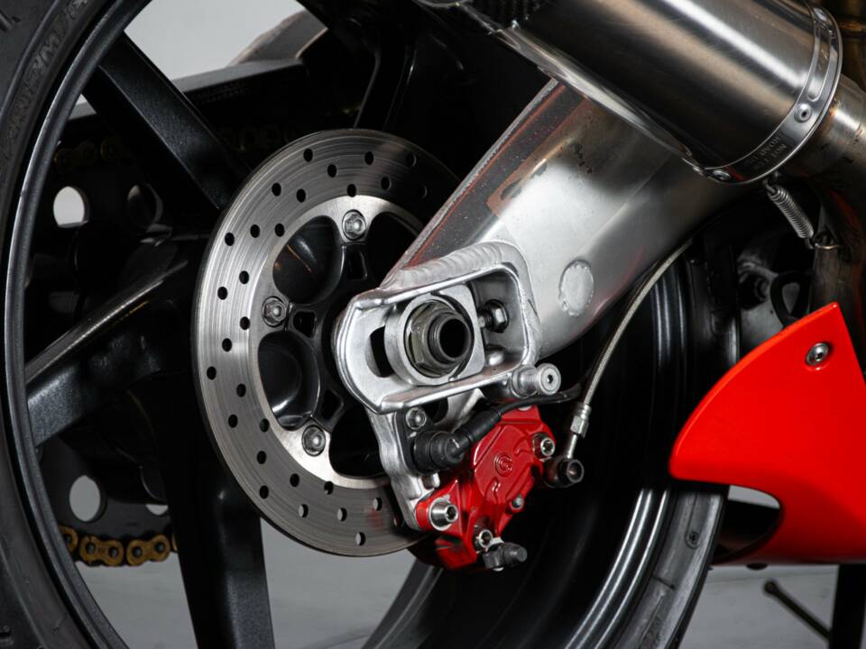 Bild 10/50 von Aprilia RSV 1000 V60 (1999)