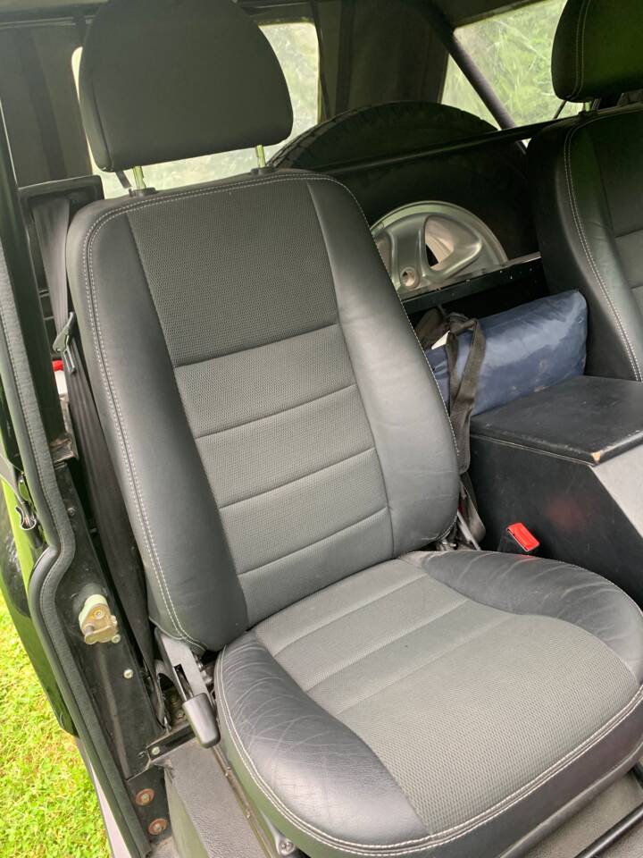 Afbeelding 15/16 van Land Rover Defender 110 (2006)