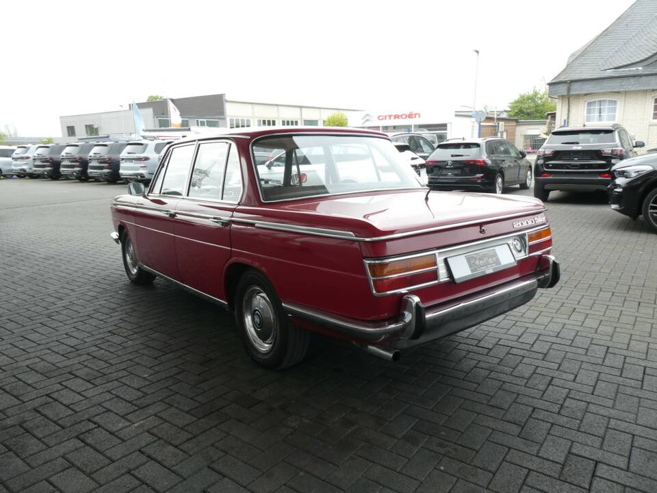Afbeelding 6/23 van BMW 2000 tilux (1967)