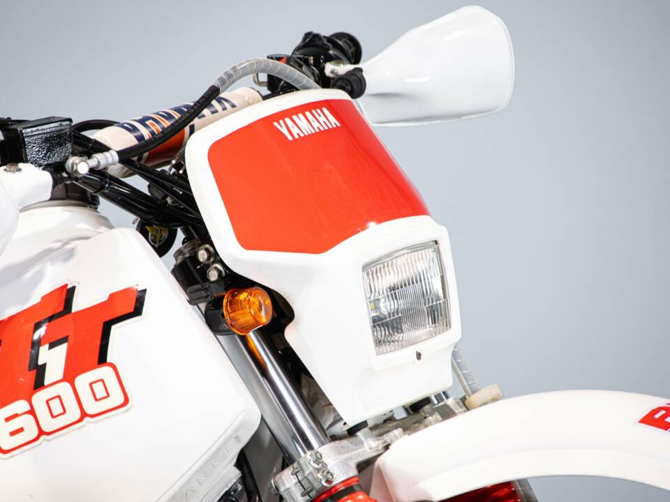 Image 36/50 de Yamaha DUMMY (1986)