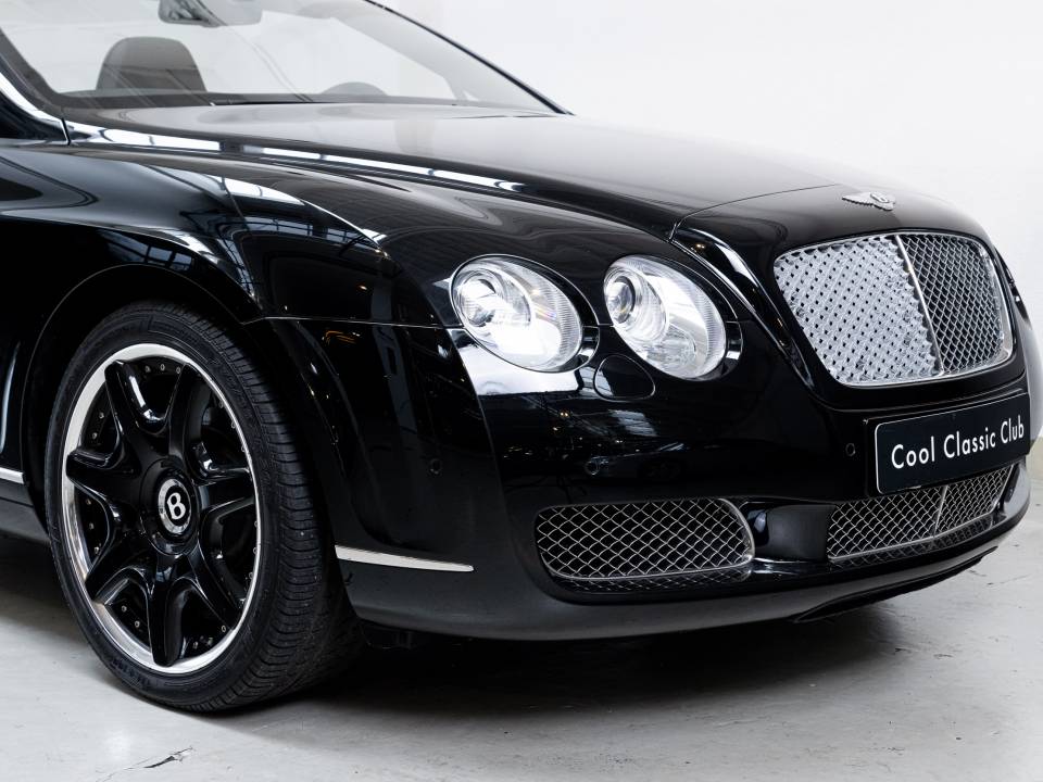 Image 31/43 de Bentley Continental GTC (2007)