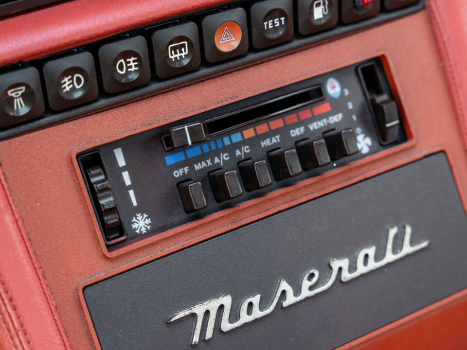 Bild 40/71 von Maserati Biturbo Si (1987)