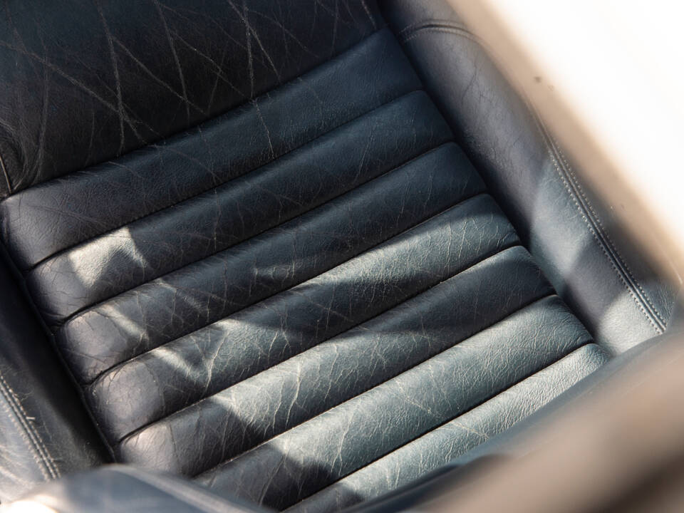 Image 36/39 of Jaguar XJS 5.3 V12 (1989)