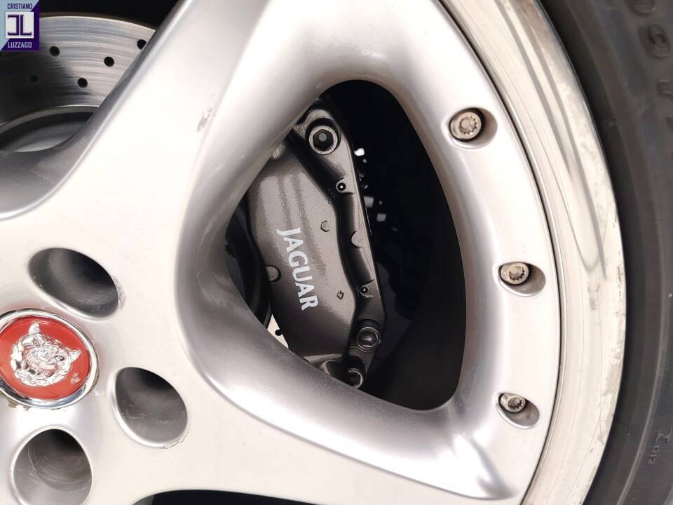 Bild 23/65 von Jaguar XKR (1998)