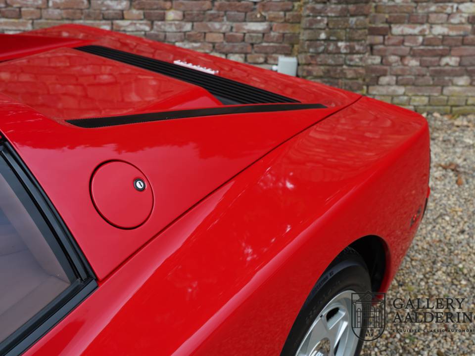 Imagen 39/50 de Ferrari Testarossa (1987)