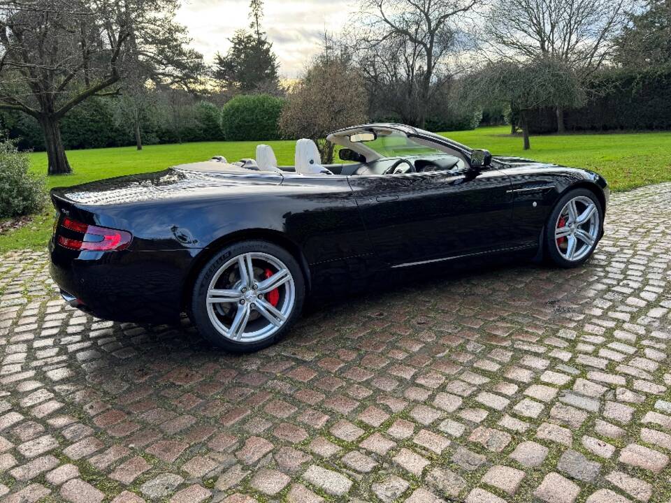 Image 24/37 de Aston Martin DB 9 Volante (2008)