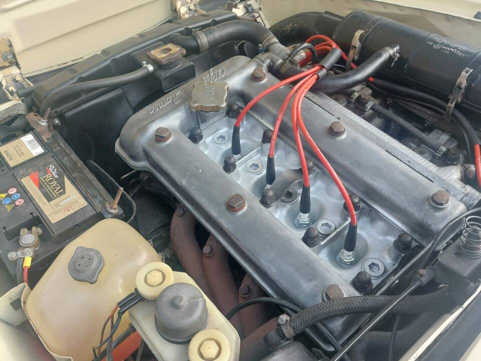 Afbeelding 10/12 van Alfa Romeo 2000 Spider Veloce (1978)