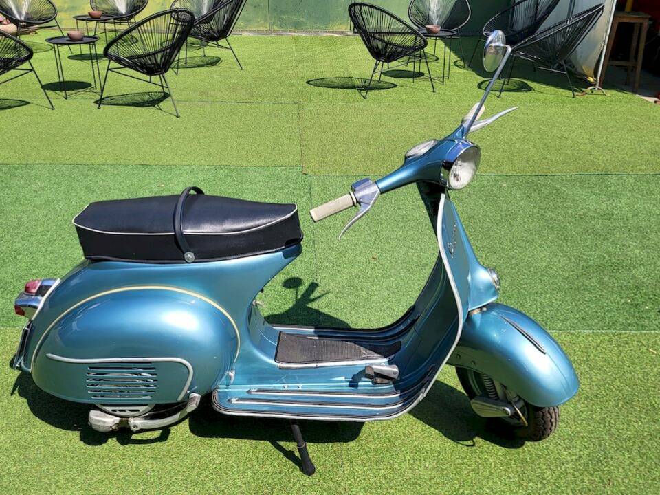 Image 15/30 of Piaggio Vespa 150 (1962)