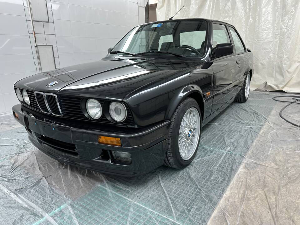 Bild 2/32 von BMW 320is (1988)