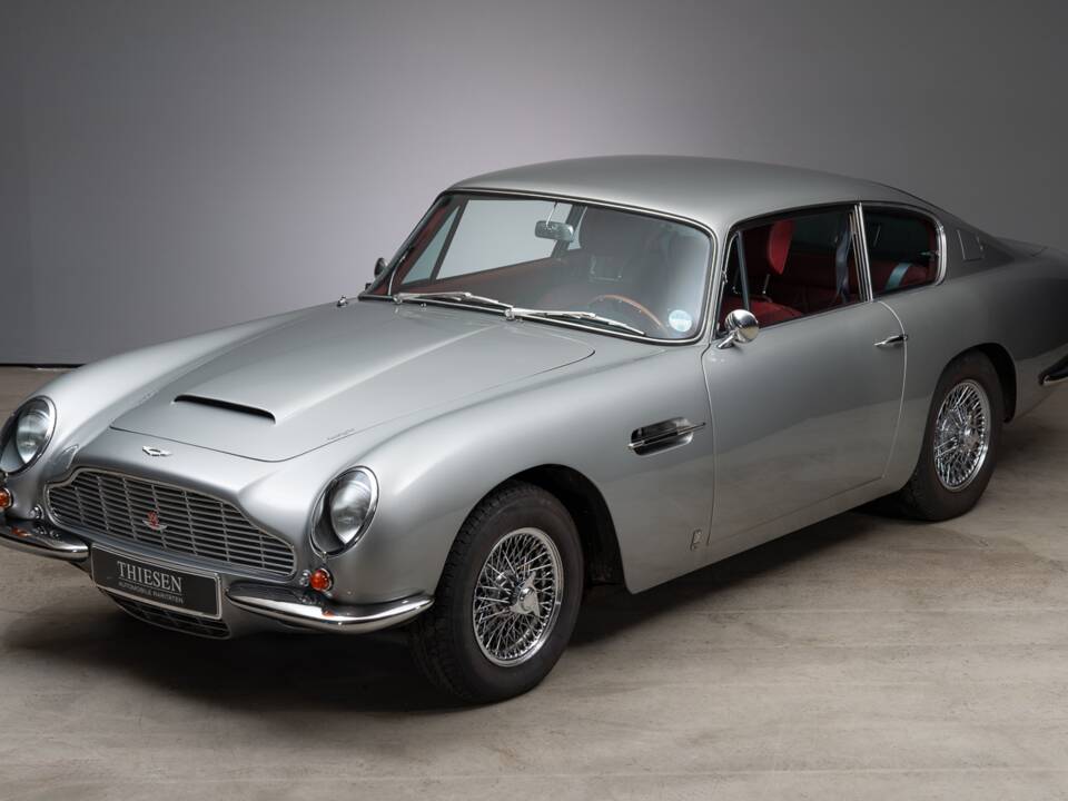 Bild 1/36 von Aston Martin DB 6 Vantage (1966)