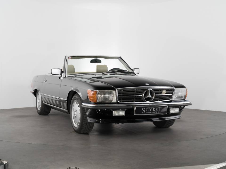 Image 4/17 de Mercedes-Benz 300 SL (1986)