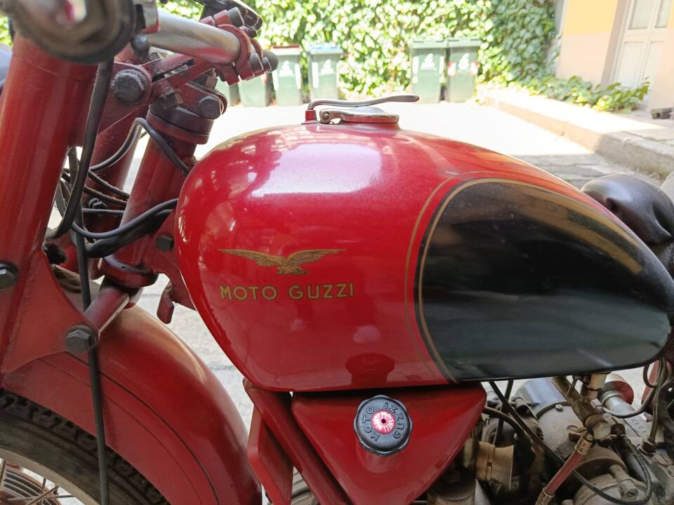 Image 33/46 of Moto Guzzi DUMMY (1955)