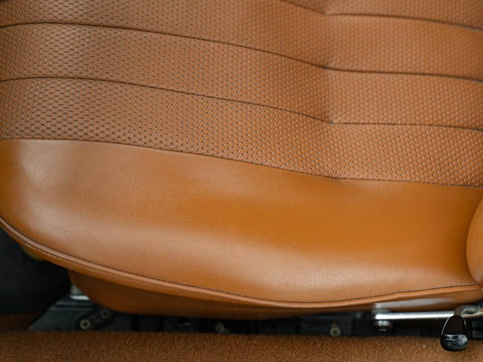 Immagine 31/50 di Porsche 911 2.0 T (1968)