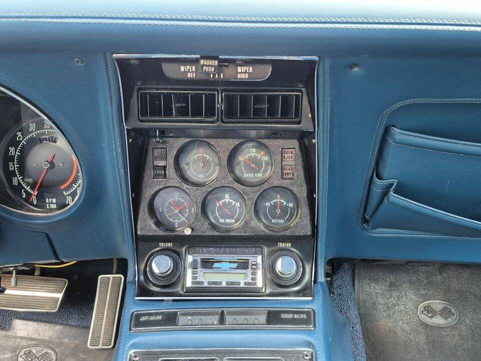 Image 34/55 of Chevrolet Corvette Stingray (1971)