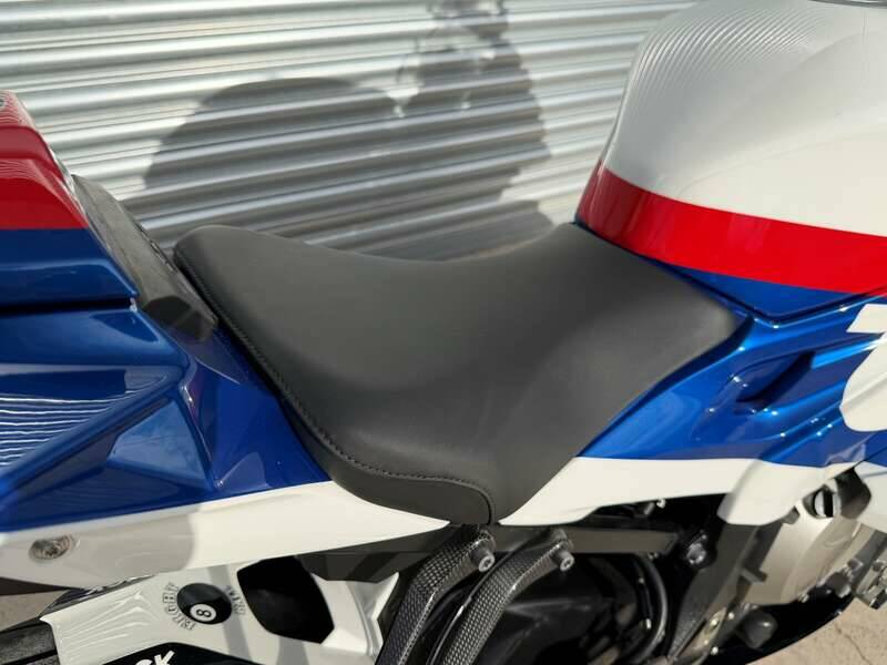 Bild 14/33 von BMW S 1000RR 'TYCO' BSB Race Replica (2016)