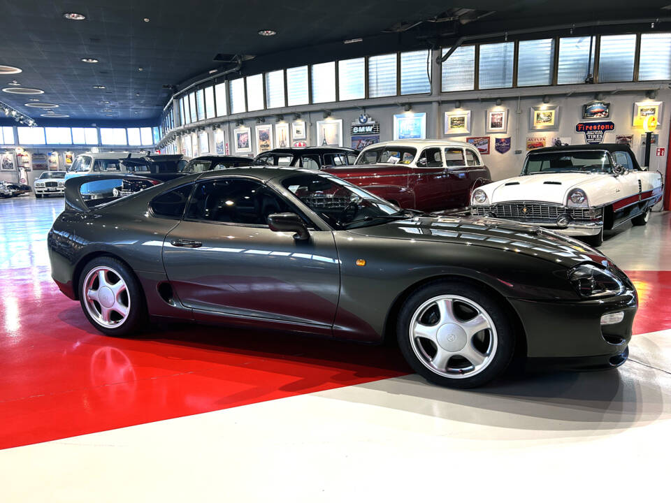 Image 9/17 of Toyota Supra (1994)