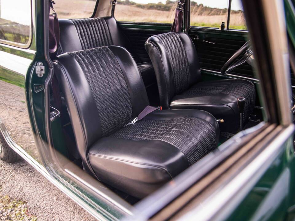 Immagine 35/47 di Austin Mini Cooper 1000 (1969)