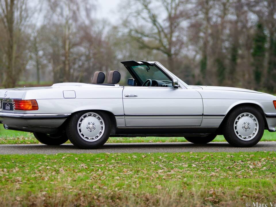 Bild 12/59 von Mercedes-Benz 280 SL (1985)