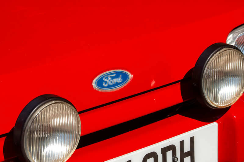 Image 34/50 of Ford Escort IV XR3i (1989)