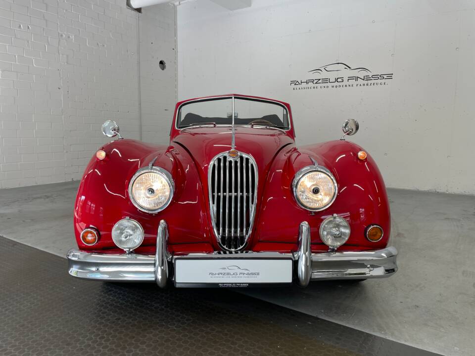 Imagen 17/38 de Jaguar XK 140 SE DHC (1955)