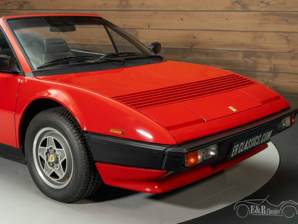 Bild 3/8 von Ferrari Mondial Quattrovalvole (1984)