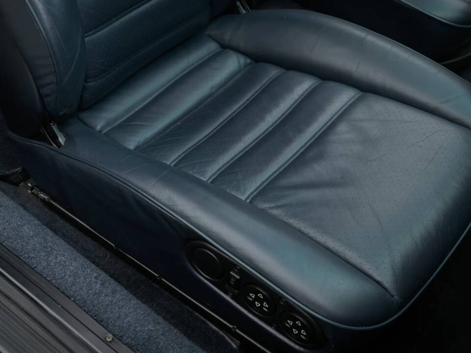 Afbeelding 19/26 van Porsche 911 Carrera 3.2 (1988)