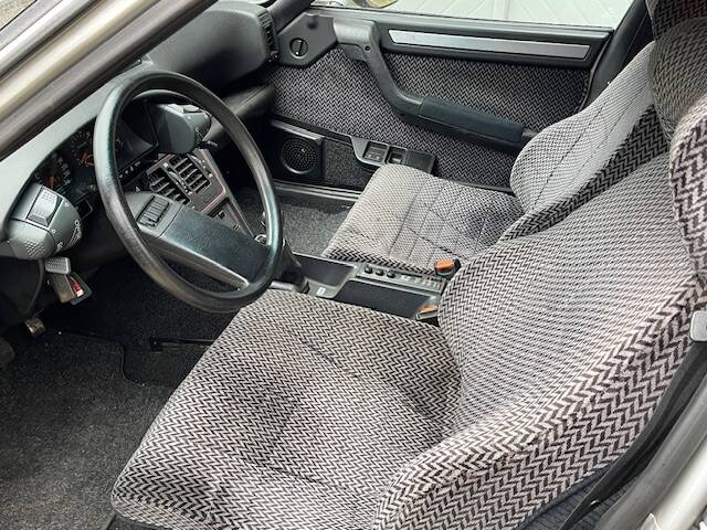 Image 3/4 de Citroën CX 25 GTI Turbo 2 (1987)