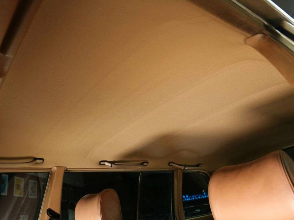 Bild 38/49 von Mercedes-Benz 250 lang (1985)