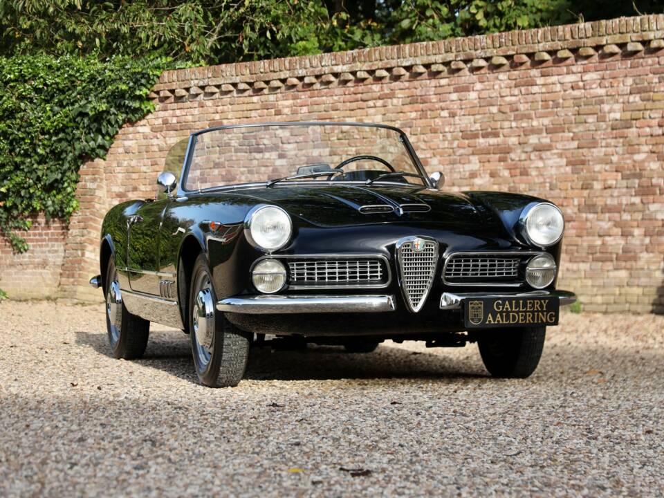 Bild 7/50 von Alfa Romeo 2000 Spider (1961)