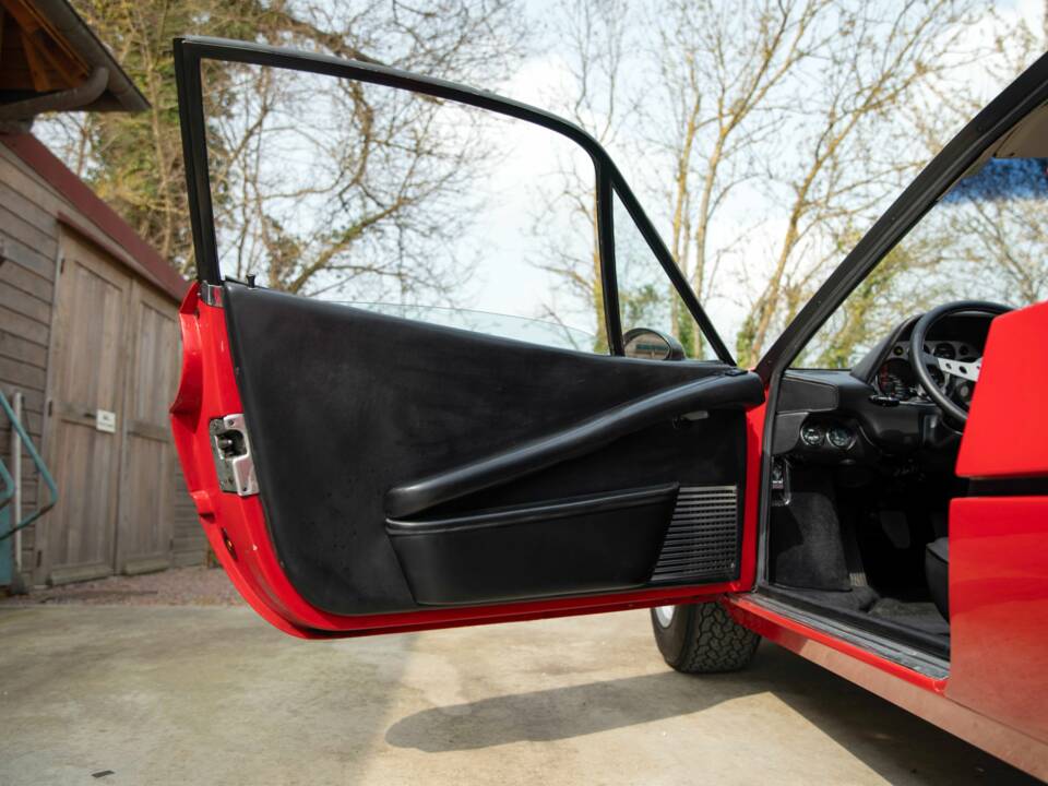 Image 31/42 of Ferrari 308 GTB (1976)