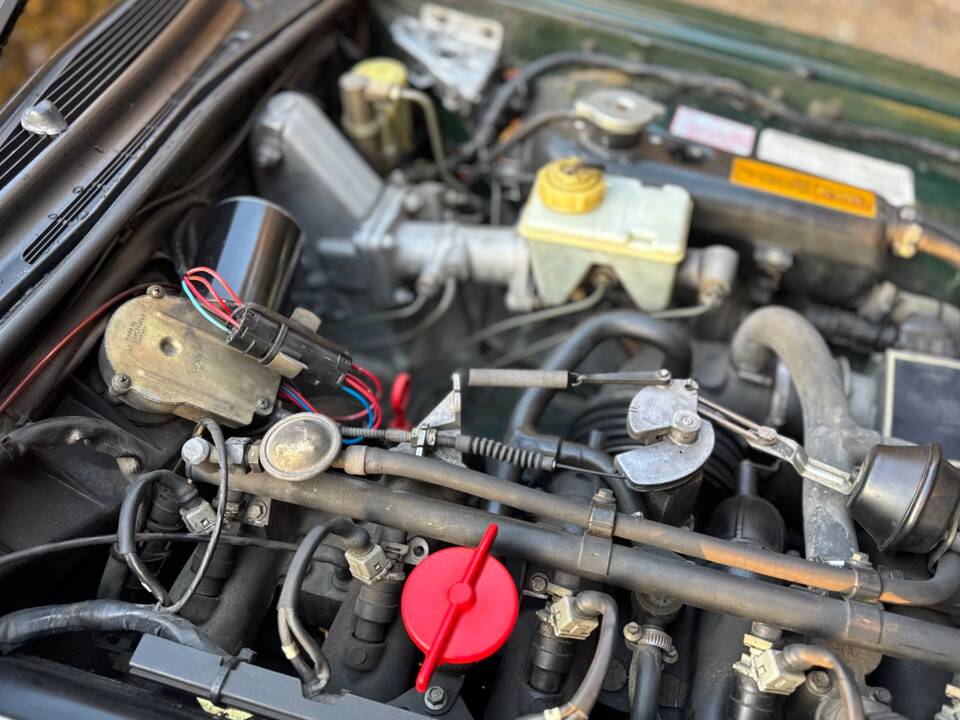 Image 12/40 of Jaguar Sovereign 3.6 (1989)