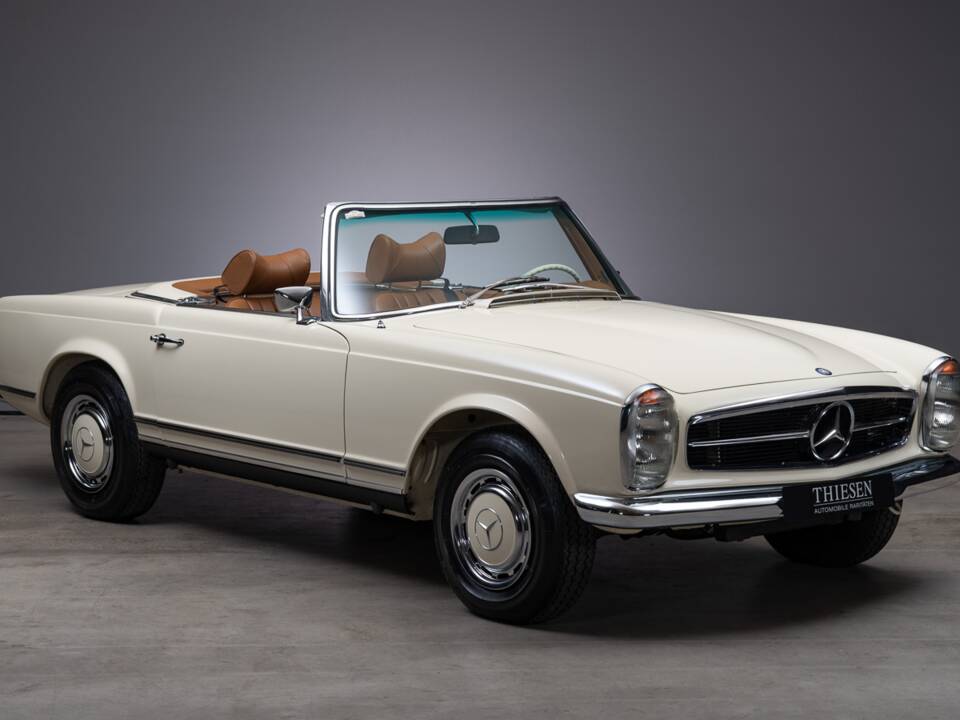 Image 4/41 of Mercedes-Benz 280 SL (1969)