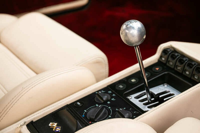 Immagine 21/29 di Ferrari F 355 Berlinetta (1998)
