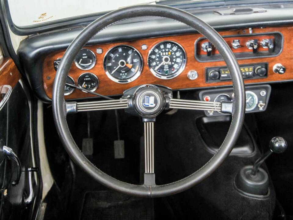Bild 8/50 von Triumph Vitesse 6 (1970)