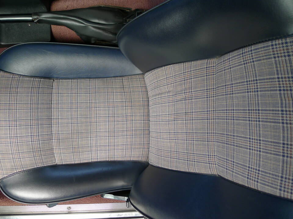 Bild 42/45 von Alfa Romeo Alfetta GT 1.6 (1978)
